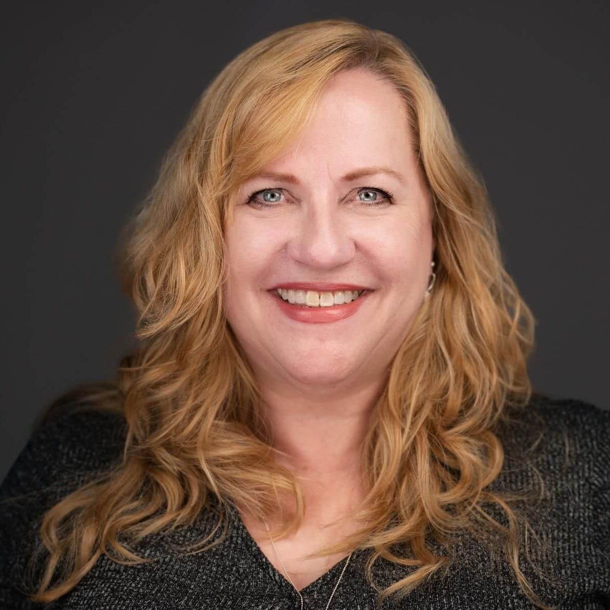 2024-headshot-roseann